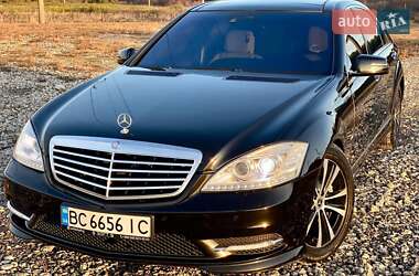 Седан Mercedes-Benz S-Class 2006 в Новояворівську