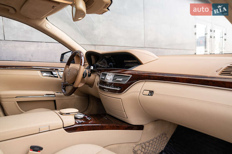 Седан Mercedes-Benz S-Class 2012 в Киеве