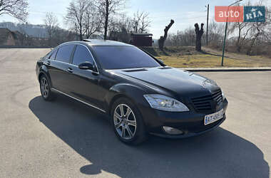 Седан Mercedes-Benz S-Class 2006 в Івано-Франківську