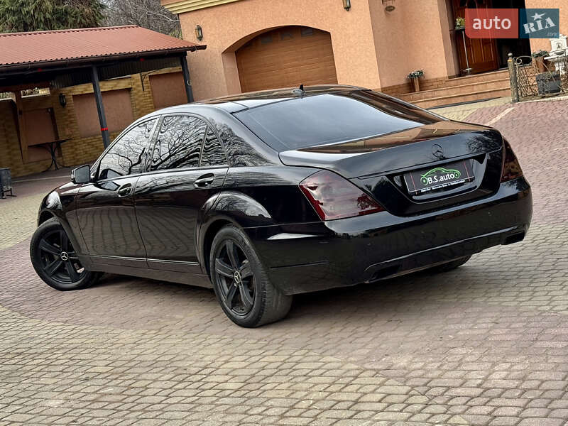 Седан Mercedes-Benz S-Class 2011 в Мукачево