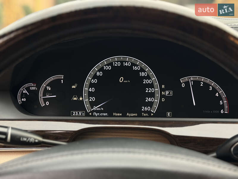 Седан Mercedes-Benz S-Class 2011 в Мукачево
