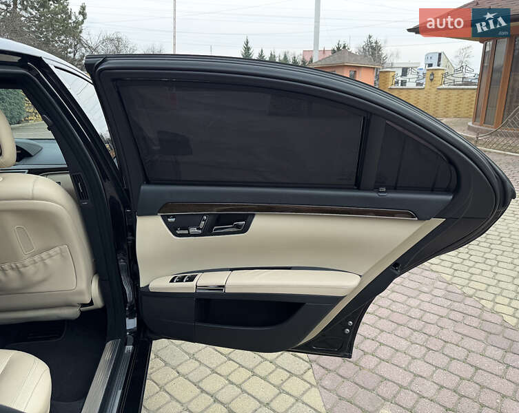 Седан Mercedes-Benz S-Class 2011 в Мукачево