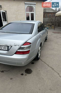 Седан Mercedes-Benz S-Class 2008 в 