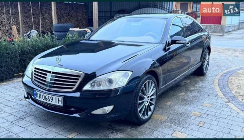 Mercedes-Benz S-Class 2006
