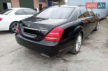 Седан Mercedes-Benz S-Class 2013 в 
