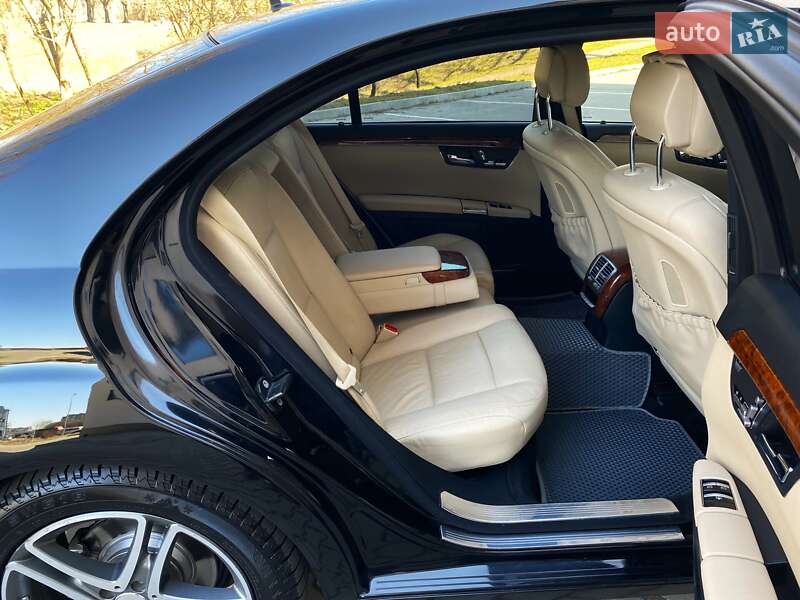 Седан Mercedes-Benz S-Class 2013 в Хмельницькому