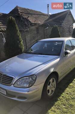 Седан Mercedes-Benz S-Class 2004 в 