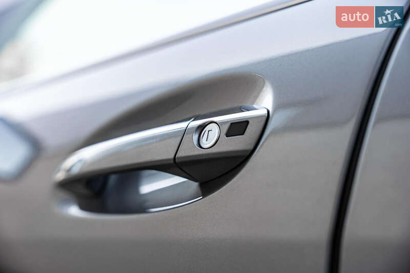 Седан Mercedes-Benz S-Class 2010 в Киеве
