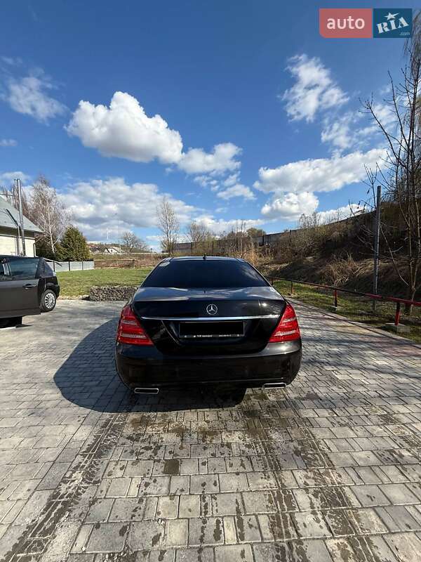 Седан Mercedes-Benz S-Class 2012 в Львове
