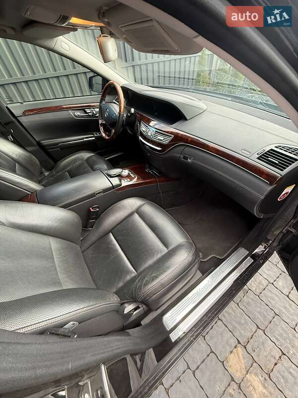 Седан Mercedes-Benz S-Class 2012 в Львове