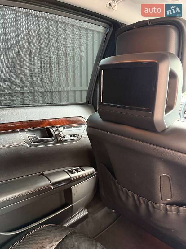 Седан Mercedes-Benz S-Class 2012 в Львове