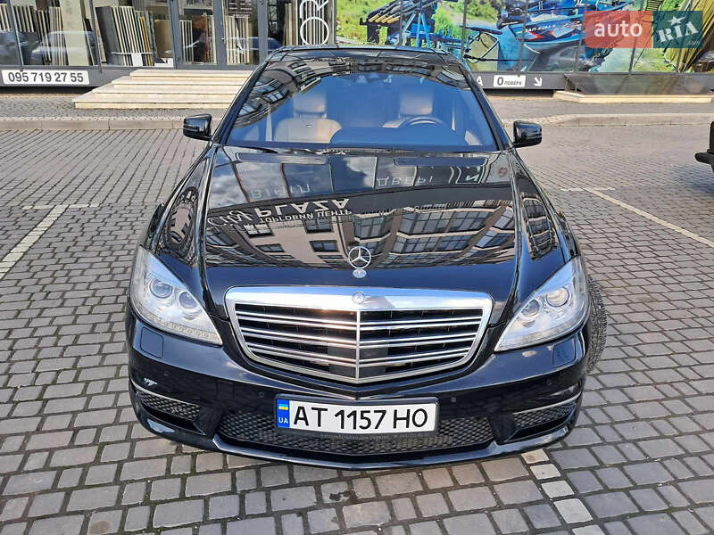 Mercedes-Benz S-Class 2010