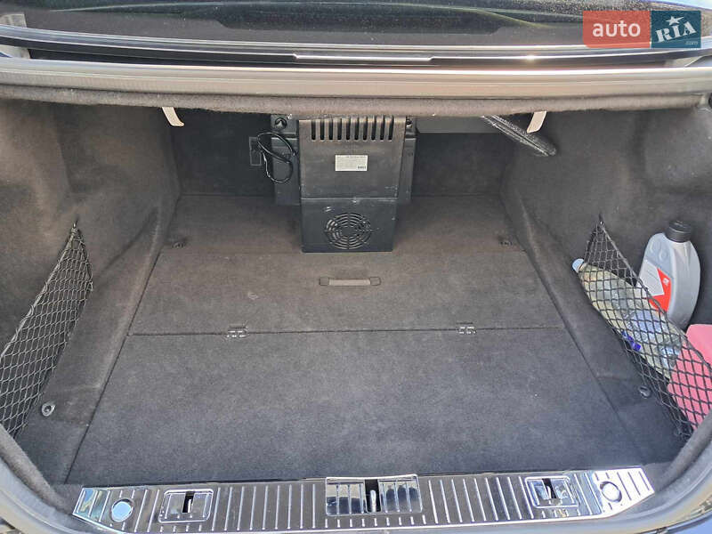 Седан Mercedes-Benz S-Class 2010 в Ивано-Франковске