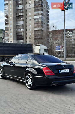 Седан Mercedes-Benz S-Class 2006 в 