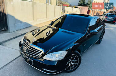 Седан Mercedes-Benz S-Class 2011 в 