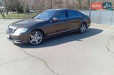 Седан Mercedes-Benz S-Class 2011 в 