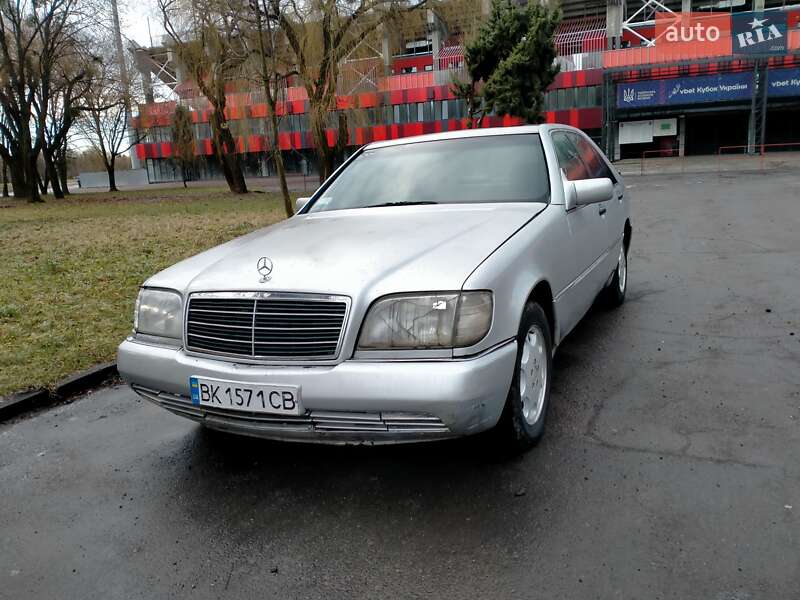 Седан Mercedes-Benz S-Class 1992 в Рівному