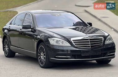 Седан Mercedes-Benz S-Class 2011 в 