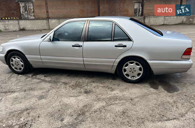 Седан Mercedes-Benz S-Class 1998 в 