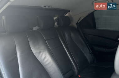 Седан Mercedes-Benz S-Class 2005 в 