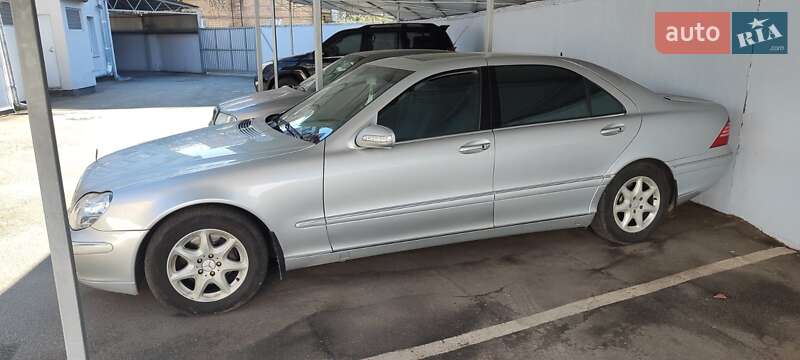 Mercedes-Benz S-Class 2003