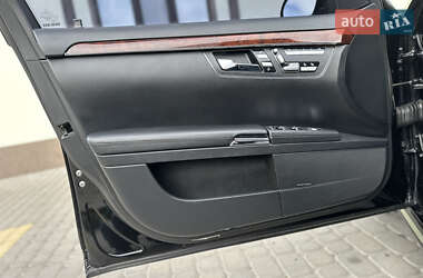 Седан Mercedes-Benz S-Class 2008 в 