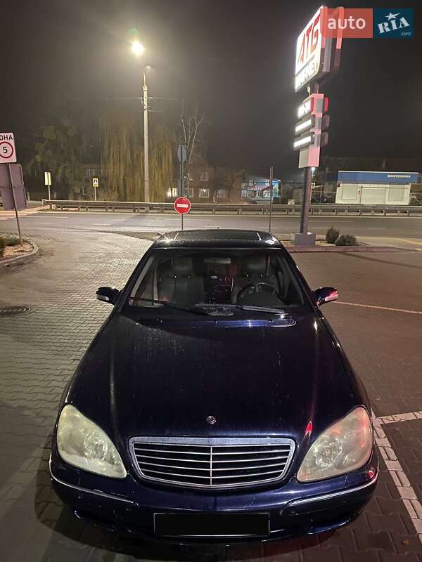 Седан Mercedes-Benz S-Class 2001 в 