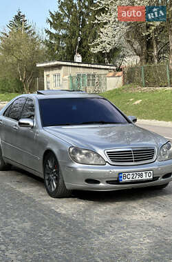 Седан Mercedes-Benz S-Class 2002 в 