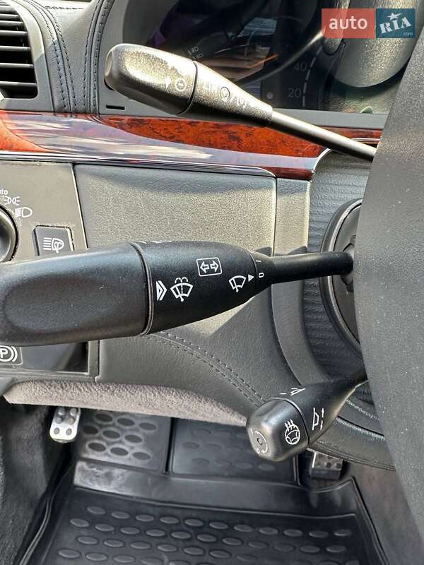 Седан Mercedes-Benz S-Class 2004 в Рени