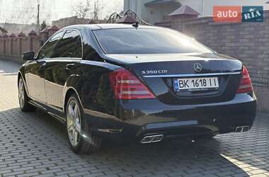 Седан Mercedes-Benz S-Class 2010 в 