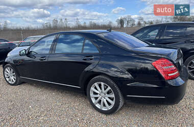 Седан Mercedes-Benz S-Class 2012 в 