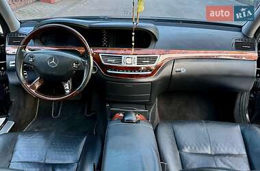 Седан Mercedes-Benz S-Class 2006 в 