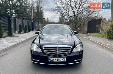Седан Mercedes-Benz S-Class 2011 в 