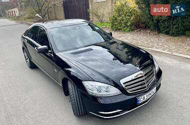 Седан Mercedes-Benz S-Class 2011 в 