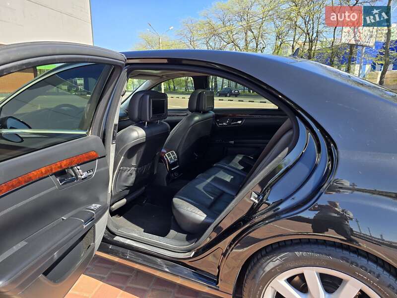 Седан Mercedes-Benz S-Class 2006 в Одесі