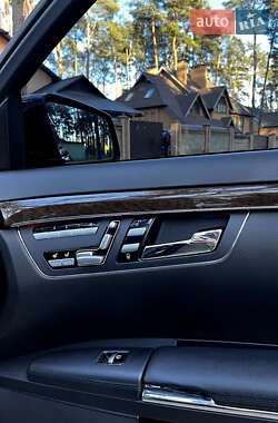 Седан Mercedes-Benz S-Class 2013 в 
