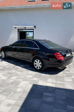 Седан Mercedes-Benz S-Class 2009 в 