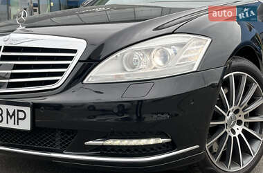 Седан Mercedes-Benz S-Class 2012 в 