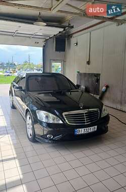 Седан Mercedes-Benz S-Class 2005 в 