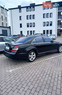 Седан Mercedes-Benz S-Class 2005 в 