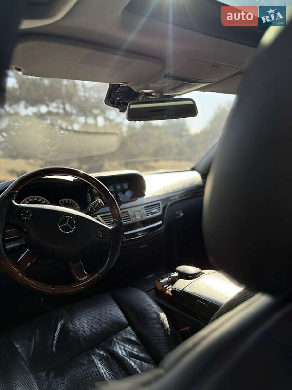 Седан Mercedes-Benz S-Class 2007 в Кременчуге