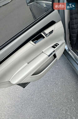 Седан Mercedes-Benz S-Class 2012 в 