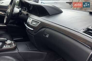 Седан Mercedes-Benz S-Class 2006 в 
