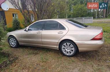 Седан Mercedes-Benz S-Class 2003 в Каневі