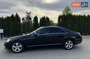 Седан Mercedes-Benz S-Class 2012 в 