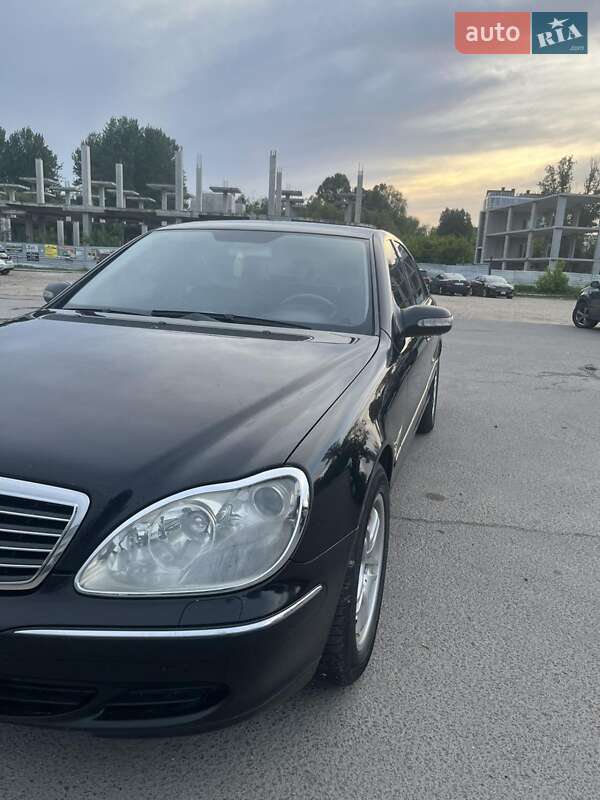 Mercedes-Benz S-Class 2004