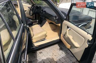 Седан Mercedes-Benz S-Class 1984 в 