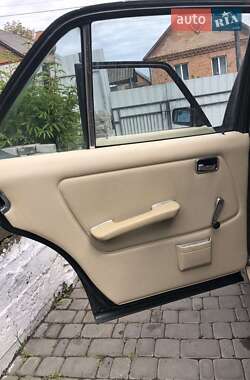 Седан Mercedes-Benz S-Class 1984 в 