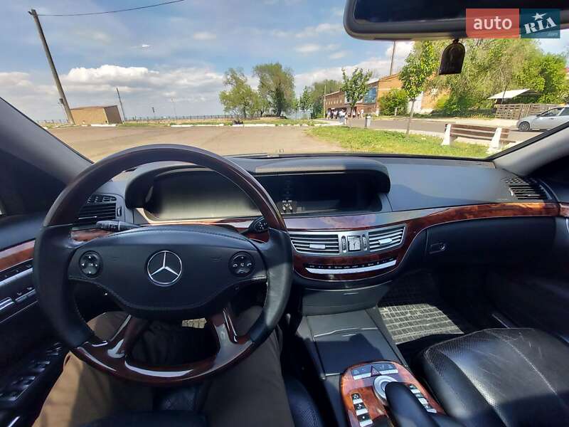 Седан Mercedes-Benz S-Class 2006 в Белгороде-Днестровском