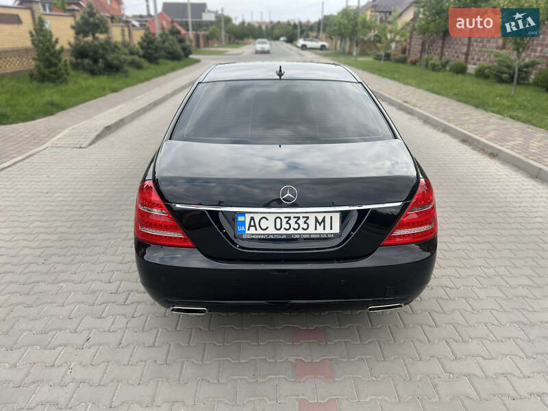 Седан Mercedes-Benz S-Class 2009 в Луцке